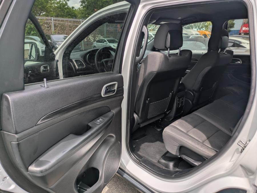 2019 Jeep Grand Cherokee Laredo E 4x4, available for sale in Long Island City, New York | Luxury Of Queens. Long Island City, New York 2019 Jeep Grand Cherokee Laredo E 4x4, available for sale in Long Island City, New York | Luxury Of Queens. Long Island City, New York