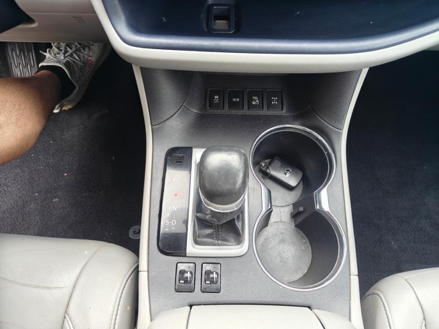 2015 Toyota Highlander AWD 4dr V6 XLE (Natl), available for sale in South Windsor, Connecticut | Fancy Rides LLC. South Windsor, Connecticut 2015 Toyota Highlander AWD 4dr V6 XLE (Natl), available for sale in South Windsor, Connecticut | Fancy Rides LLC. South Windsor, Connecticut