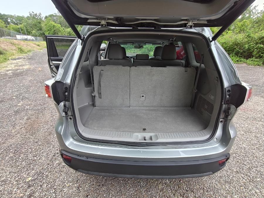 2015 Toyota Highlander AWD 4dr V6 XLE (Natl), available for sale in South Windsor, Connecticut | Fancy Rides LLC. South Windsor, Connecticut 2015 Toyota Highlander AWD 4dr V6 XLE (Natl), available for sale in South Windsor, Connecticut | Fancy Rides LLC. South Windsor, Connecticut