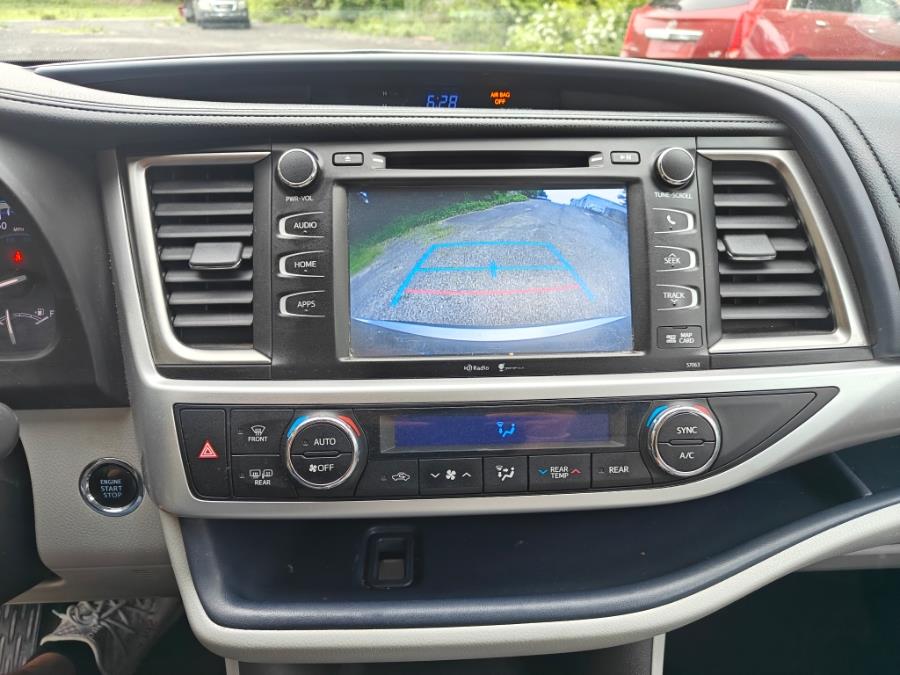 2015 Toyota Highlander AWD 4dr V6 XLE (Natl), available for sale in South Windsor, Connecticut | Fancy Rides LLC. South Windsor, Connecticut 2015 Toyota Highlander AWD 4dr V6 XLE (Natl), available for sale in South Windsor, Connecticut | Fancy Rides LLC. South Windsor, Connecticut