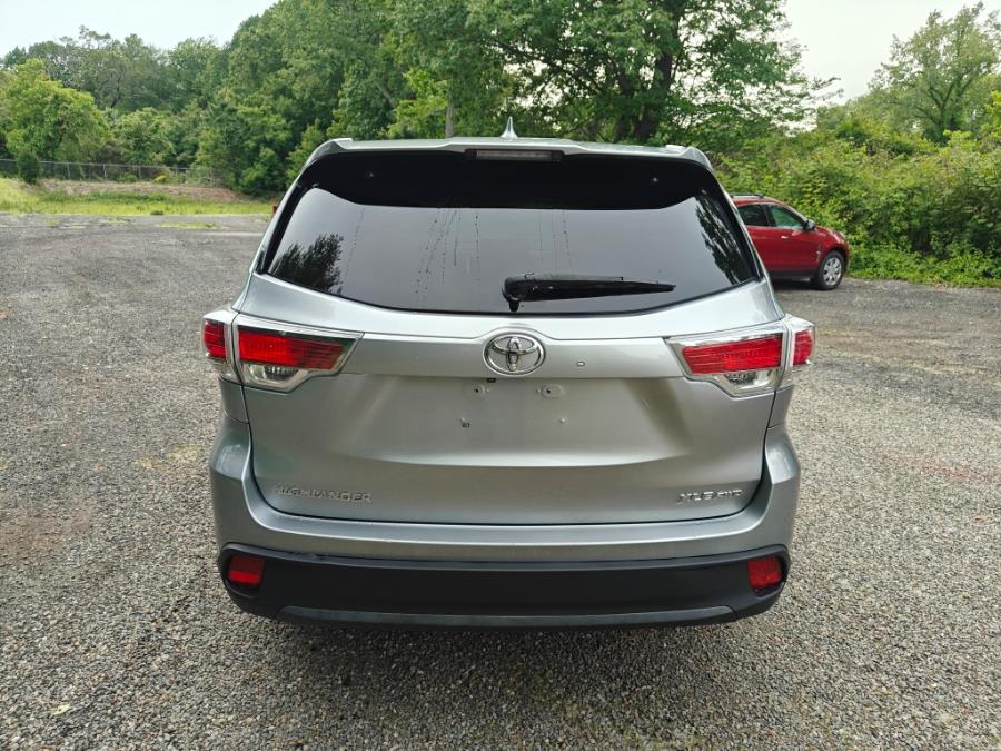 2015 Toyota Highlander AWD 4dr V6 XLE (Natl), available for sale in South Windsor, Connecticut | Fancy Rides LLC. South Windsor, Connecticut 2015 Toyota Highlander AWD 4dr V6 XLE (Natl), available for sale in South Windsor, Connecticut | Fancy Rides LLC. South Windsor, Connecticut