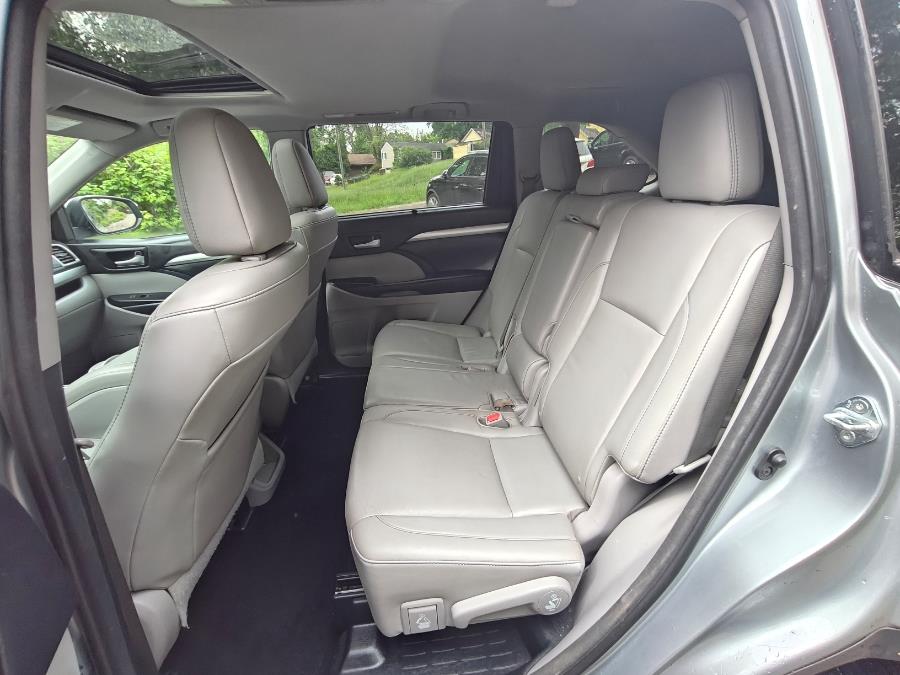 2015 Toyota Highlander AWD 4dr V6 XLE (Natl), available for sale in South Windsor, Connecticut | Fancy Rides LLC. South Windsor, Connecticut 2015 Toyota Highlander AWD 4dr V6 XLE (Natl), available for sale in South Windsor, Connecticut | Fancy Rides LLC. South Windsor, Connecticut