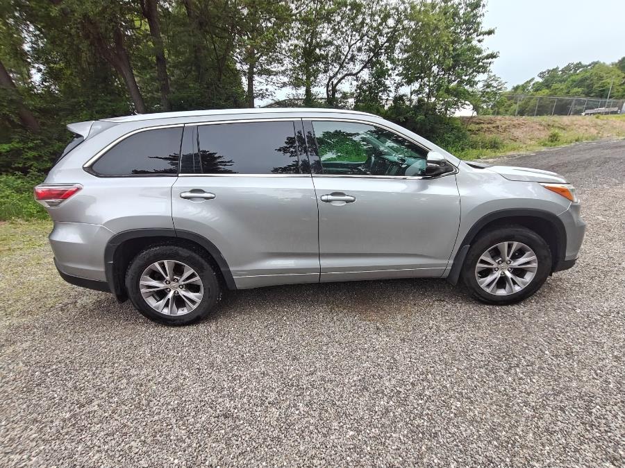 2015 Toyota Highlander AWD 4dr V6 XLE (Natl), available for sale in South Windsor, Connecticut | Fancy Rides LLC. South Windsor, Connecticut 2015 Toyota Highlander AWD 4dr V6 XLE (Natl), available for sale in South Windsor, Connecticut | Fancy Rides LLC. South Windsor, Connecticut