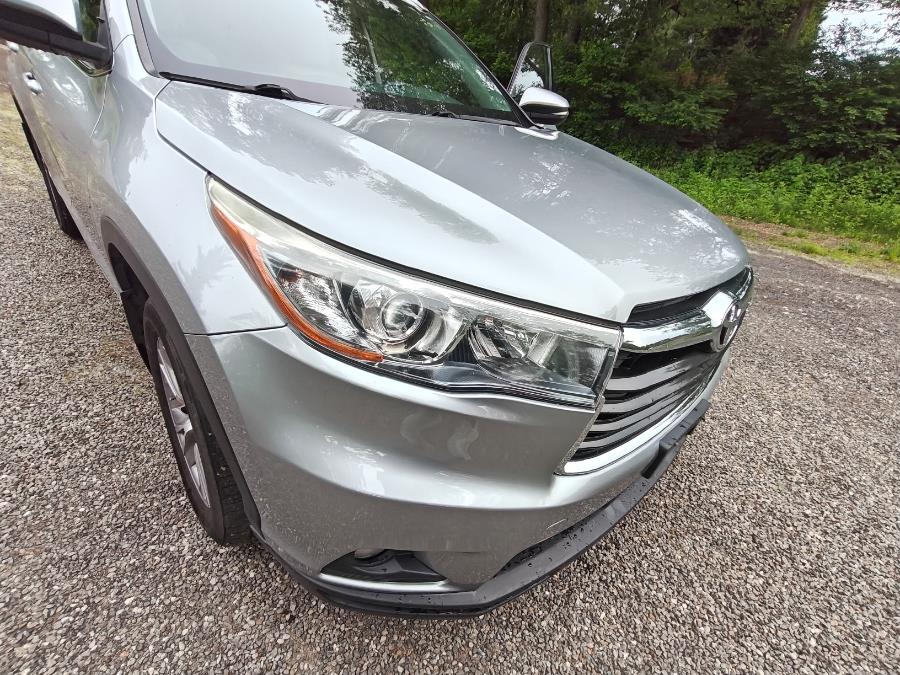 2015 Toyota Highlander AWD 4dr V6 XLE (Natl), available for sale in South Windsor, Connecticut | Fancy Rides LLC. South Windsor, Connecticut 2015 Toyota Highlander AWD 4dr V6 XLE (Natl), available for sale in South Windsor, Connecticut | Fancy Rides LLC. South Windsor, Connecticut