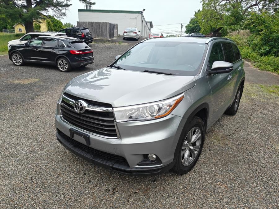 2015 Toyota Highlander AWD 4dr V6 XLE (Natl), available for sale in South Windsor, Connecticut | Fancy Rides LLC. South Windsor, Connecticut 2015 Toyota Highlander AWD 4dr V6 XLE (Natl), available for sale in South Windsor, Connecticut | Fancy Rides LLC. South Windsor, Connecticut