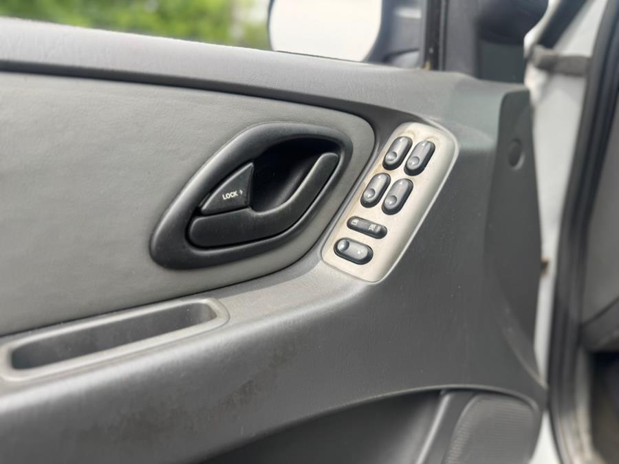 2006 Ford Escape 4dr 3.0L XLT 4WD, available for sale in BURLINGTON, New Jersey | Tri States Auto Group. BURLINGTON, New Jersey 2006 Ford Escape 4dr 3.0L XLT 4WD, available for sale in BURLINGTON, New Jersey | Tri States Auto Group. BURLINGTON, New Jersey
