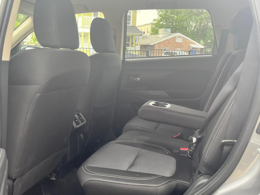 2020 Mitsubishi Outlander ES S-AWC, available for sale in Springfield, Massachusetts | Jordan Auto Sales Inc. Springfield, Massachusetts 2020 Mitsubishi Outlander ES S-AWC, available for sale in Springfield, Massachusetts | Jordan Auto Sales Inc. Springfield, Massachusetts