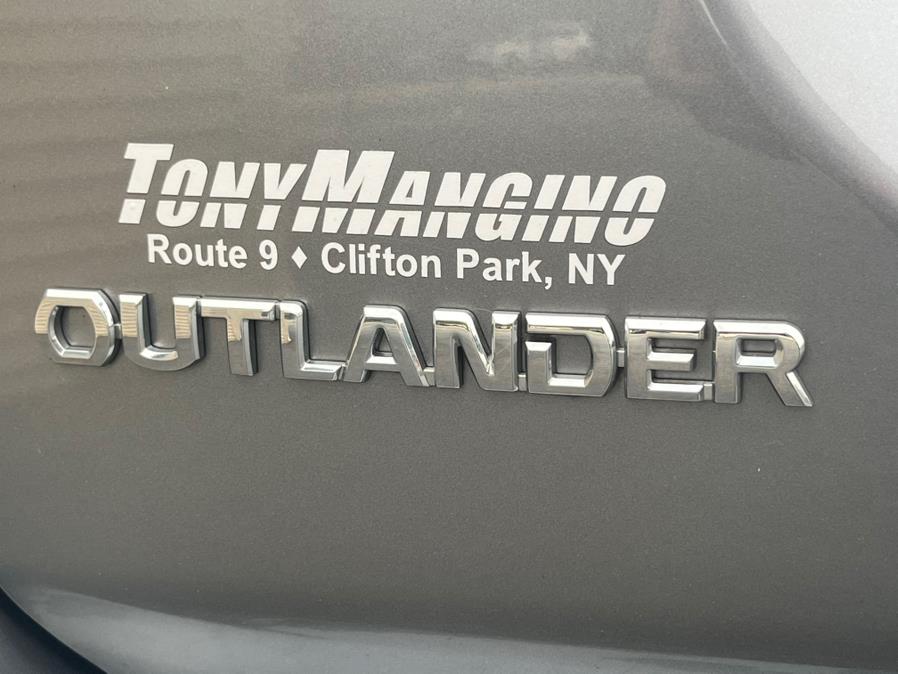 2020 Mitsubishi Outlander ES S-AWC, available for sale in Springfield, Massachusetts | Jordan Auto Sales Inc. Springfield, Massachusetts 2020 Mitsubishi Outlander ES S-AWC, available for sale in Springfield, Massachusetts | Jordan Auto Sales Inc. Springfield, Massachusetts
