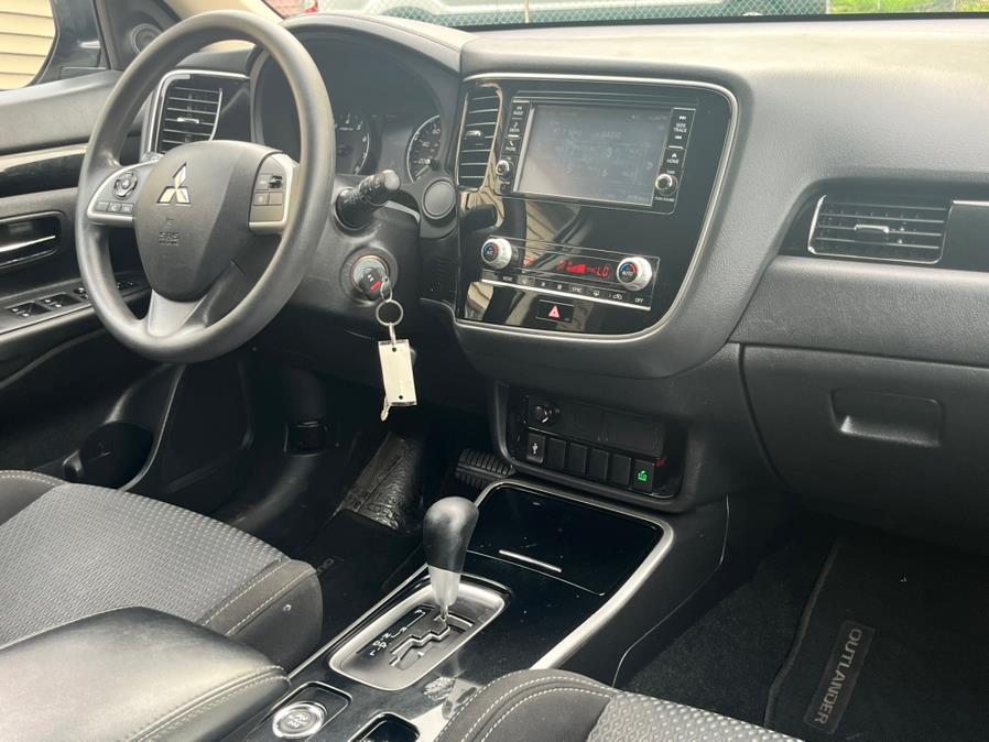 2020 Mitsubishi Outlander ES S-AWC, available for sale in Springfield, Massachusetts | Jordan Auto Sales Inc. Springfield, Massachusetts 2020 Mitsubishi Outlander ES S-AWC, available for sale in Springfield, Massachusetts | Jordan Auto Sales Inc. Springfield, Massachusetts