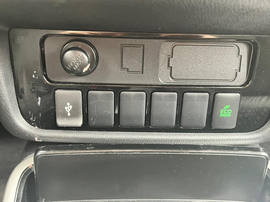 2020 Mitsubishi Outlander ES S-AWC, available for sale in Springfield, Massachusetts | Jordan Auto Sales Inc. Springfield, Massachusetts 2020 Mitsubishi Outlander ES S-AWC, available for sale in Springfield, Massachusetts | Jordan Auto Sales Inc. Springfield, Massachusetts