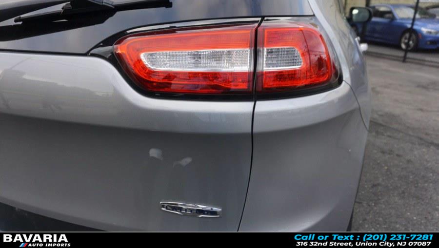 2017 Jeep Cherokee Latitude 4x4, available for sale in Union City, New Jersey | Bavaria Auto Imports. Union City, New Jersey 2017 Jeep Cherokee Latitude 4x4, available for sale in Union City, New Jersey | Bavaria Auto Imports. Union City, New Jersey