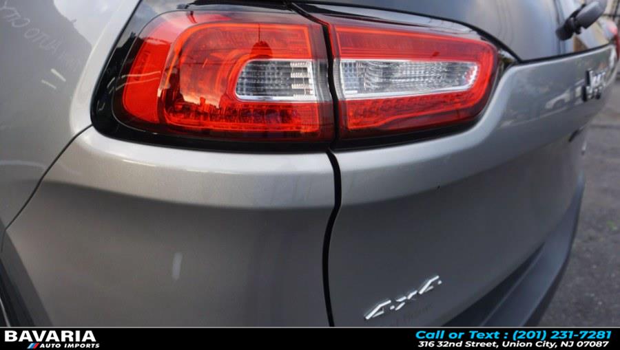 2017 Jeep Cherokee Latitude 4x4, available for sale in Union City, New Jersey | Bavaria Auto Imports. Union City, New Jersey 2017 Jeep Cherokee Latitude 4x4, available for sale in Union City, New Jersey | Bavaria Auto Imports. Union City, New Jersey
