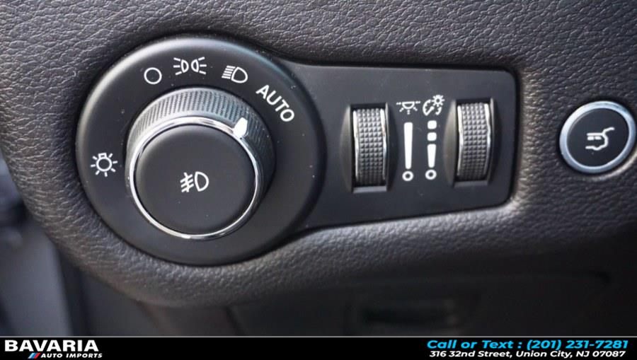 2017 Jeep Cherokee Latitude 4x4, available for sale in Union City, New Jersey | Bavaria Auto Imports. Union City, New Jersey 2017 Jeep Cherokee Latitude 4x4, available for sale in Union City, New Jersey | Bavaria Auto Imports. Union City, New Jersey