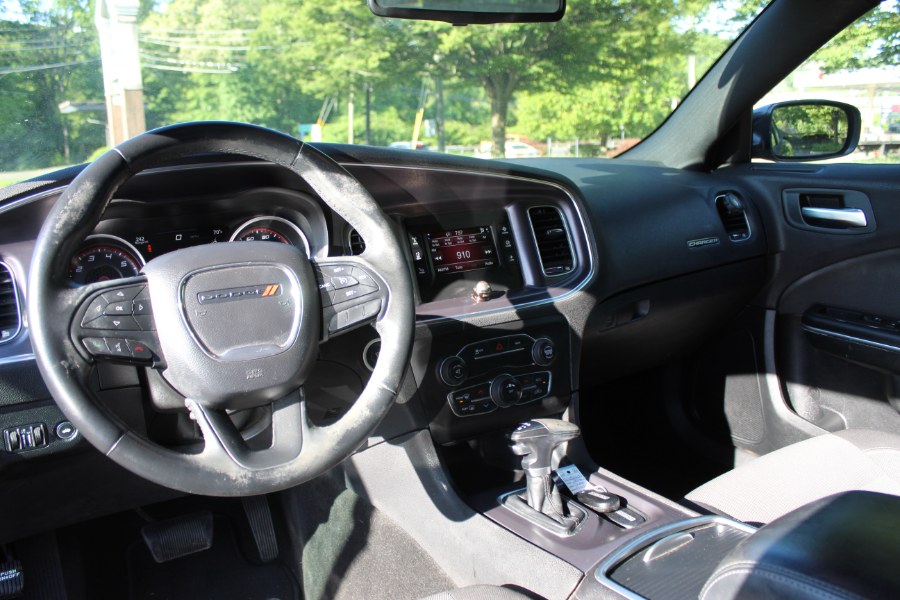 2016 Dodge Charger 4dr Sdn SE RWD, available for sale in New Britain, Connecticut | Universal Motors LLC. New Britain, Connecticut 2016 Dodge Charger 4dr Sdn SE RWD, available for sale in New Britain, Connecticut | Universal Motors LLC. New Britain, Connecticut