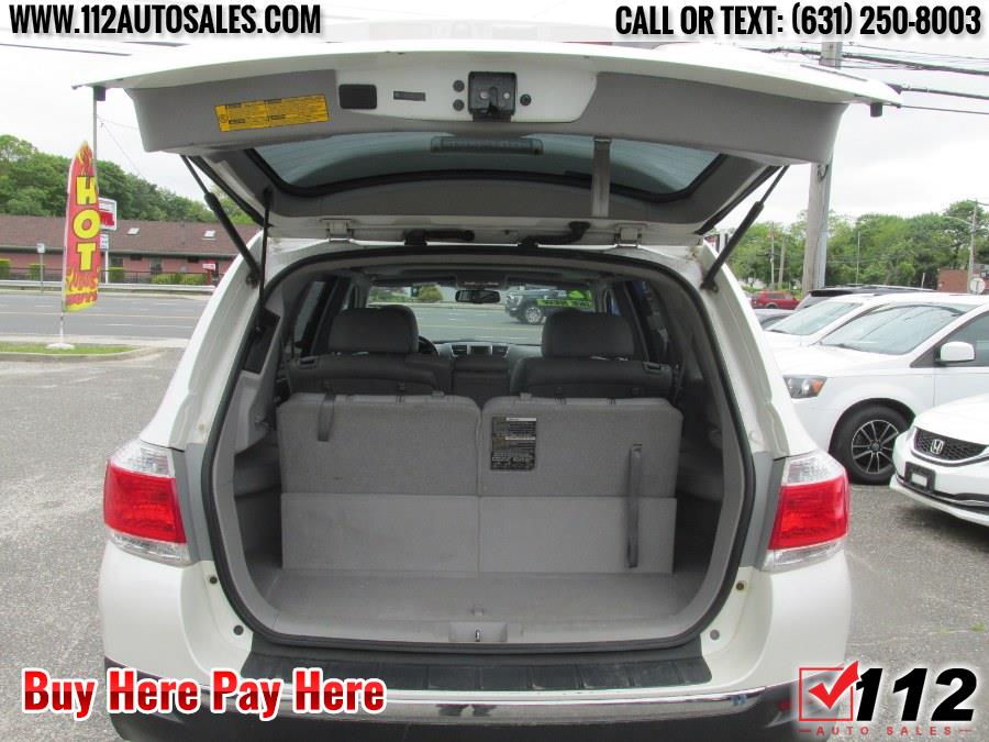 2012 Toyota Highlander Limited 4WD 4dr V6 Limited (Natl), available for sale in Patchogue, New York | 112 Auto Sales. Patchogue, New York 2012 Toyota Highlander Limited 4WD 4dr V6 Limited (Natl), available for sale in Patchogue, New York | 112 Auto Sales. Patchogue, New York