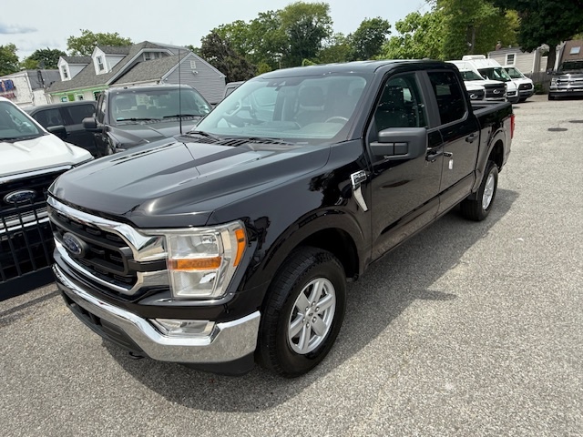 2022 Ford F-150 XLT 4WD SuperCrew 5.5'' Box, available for sale in Huntington Station, New York | Huntington Auto Mall. Huntington Station, New York 2022 Ford F-150 XLT 4WD SuperCrew 5.5'' Box, available for sale in Huntington Station, New York | Huntington Auto Mall. Huntington Station, New York