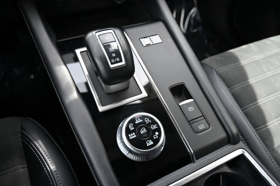2023 Mitsubishi Outlander PHEV SE PHEV, available for sale in Waterbury, Connecticut | Highline Car Connection. Waterbury, Connecticut 2023 Mitsubishi Outlander PHEV SE PHEV, available for sale in Waterbury, Connecticut | Highline Car Connection. Waterbury, Connecticut