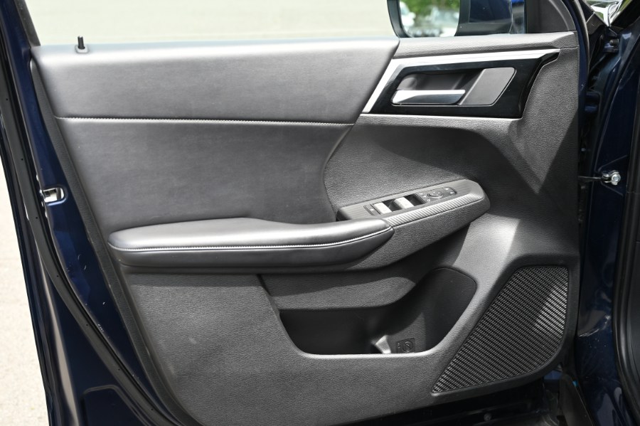 2023 Mitsubishi Outlander PHEV SE PHEV, available for sale in Waterbury, Connecticut | Highline Car Connection. Waterbury, Connecticut 2023 Mitsubishi Outlander PHEV SE PHEV, available for sale in Waterbury, Connecticut | Highline Car Connection. Waterbury, Connecticut
