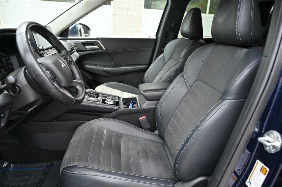 2023 Mitsubishi Outlander PHEV SE PHEV, available for sale in Waterbury, Connecticut | Highline Car Connection. Waterbury, Connecticut 2023 Mitsubishi Outlander PHEV SE PHEV, available for sale in Waterbury, Connecticut | Highline Car Connection. Waterbury, Connecticut