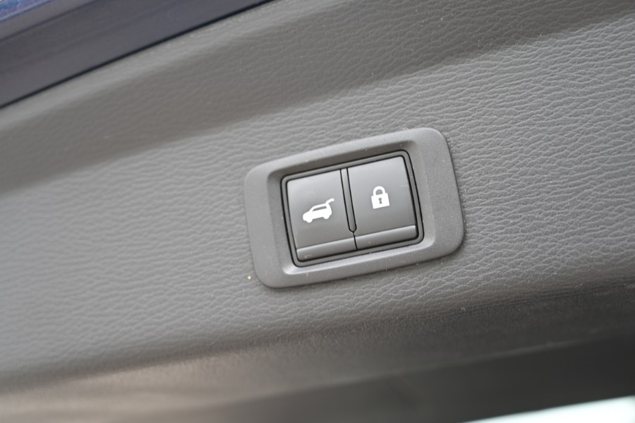 2023 Mitsubishi Outlander PHEV SE PHEV, available for sale in Waterbury, Connecticut | Highline Car Connection. Waterbury, Connecticut 2023 Mitsubishi Outlander PHEV SE PHEV, available for sale in Waterbury, Connecticut | Highline Car Connection. Waterbury, Connecticut