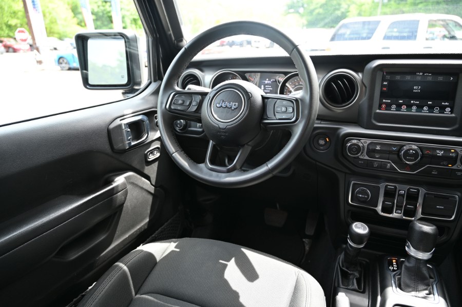 2023 Jeep Gladiator Sport S 4x4, available for sale in Waterbury, Connecticut | Highline Car Connection. Waterbury, Connecticut 2023 Jeep Gladiator Sport S 4x4, available for sale in Waterbury, Connecticut | Highline Car Connection. Waterbury, Connecticut