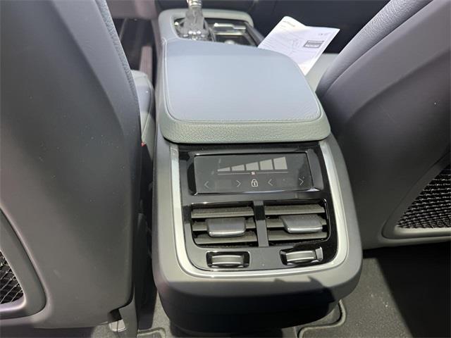 2020 Volvo Xc90 T6 Momentum, available for sale in Stratford, Connecticut | Wiz Leasing Inc. Stratford, Connecticut 2020 Volvo Xc90 T6 Momentum, available for sale in Stratford, Connecticut | Wiz Leasing Inc. Stratford, Connecticut