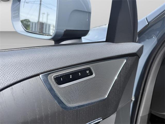 2020 Volvo Xc90 T6 Momentum, available for sale in Stratford, Connecticut | Wiz Leasing Inc. Stratford, Connecticut 2020 Volvo Xc90 T6 Momentum, available for sale in Stratford, Connecticut | Wiz Leasing Inc. Stratford, Connecticut