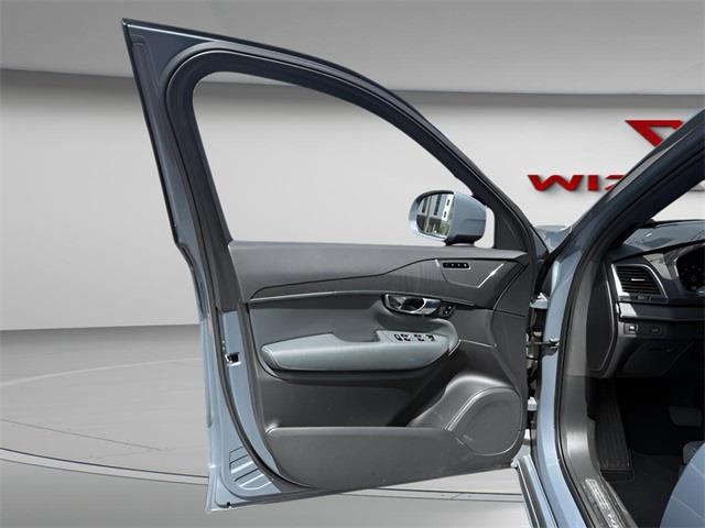 2020 Volvo Xc90 T6 Momentum, available for sale in Stratford, Connecticut | Wiz Leasing Inc. Stratford, Connecticut 2020 Volvo Xc90 T6 Momentum, available for sale in Stratford, Connecticut | Wiz Leasing Inc. Stratford, Connecticut