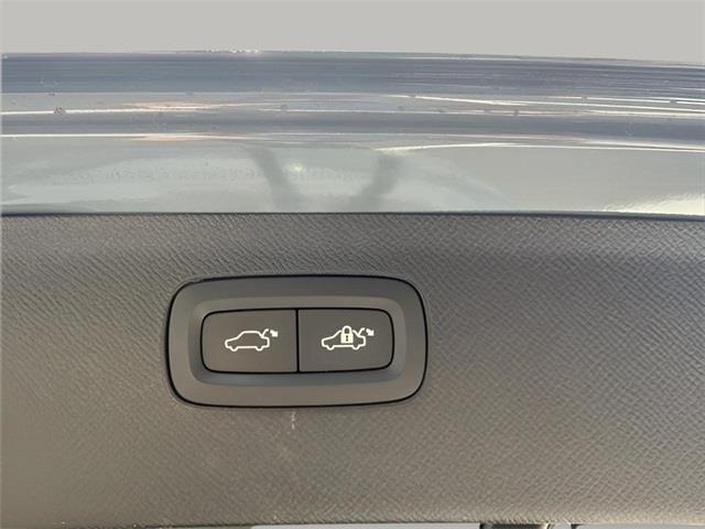 2020 Volvo Xc90 T6 Momentum, available for sale in Stratford, Connecticut | Wiz Leasing Inc. Stratford, Connecticut 2020 Volvo Xc90 T6 Momentum, available for sale in Stratford, Connecticut | Wiz Leasing Inc. Stratford, Connecticut