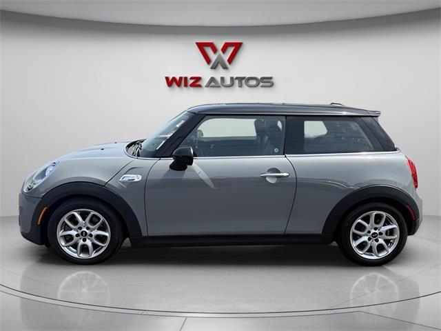 2014 Mini Cooper s Base, available for sale in Stratford, Connecticut | Wiz Leasing Inc. Stratford, Connecticut 2014 Mini Cooper s Base, available for sale in Stratford, Connecticut | Wiz Leasing Inc. Stratford, Connecticut