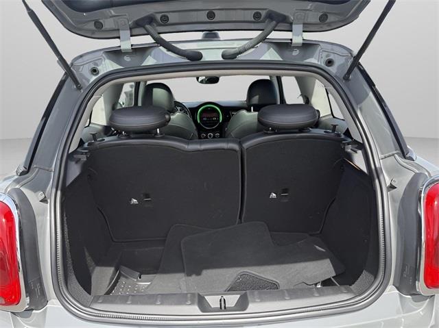 2014 Mini Cooper s Base, available for sale in Stratford, Connecticut | Wiz Leasing Inc. Stratford, Connecticut 2014 Mini Cooper s Base, available for sale in Stratford, Connecticut | Wiz Leasing Inc. Stratford, Connecticut