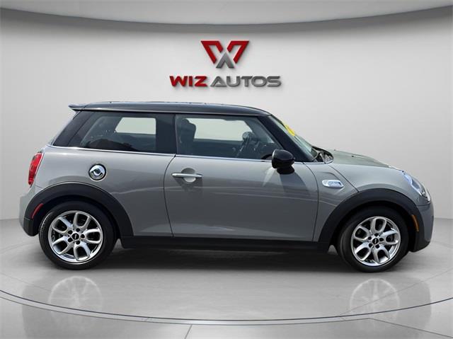 2014 Mini Cooper s Base, available for sale in Stratford, Connecticut | Wiz Leasing Inc. Stratford, Connecticut 2014 Mini Cooper s Base, available for sale in Stratford, Connecticut | Wiz Leasing Inc. Stratford, Connecticut
