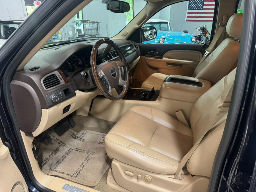2013 GMC Yukon AWD 4dr 1500 Denali, available for sale in Oxford, Connecticut | Buonauto Enterprises. Oxford, Connecticut 2013 GMC Yukon AWD 4dr 1500 Denali, available for sale in Oxford, Connecticut | Buonauto Enterprises. Oxford, Connecticut