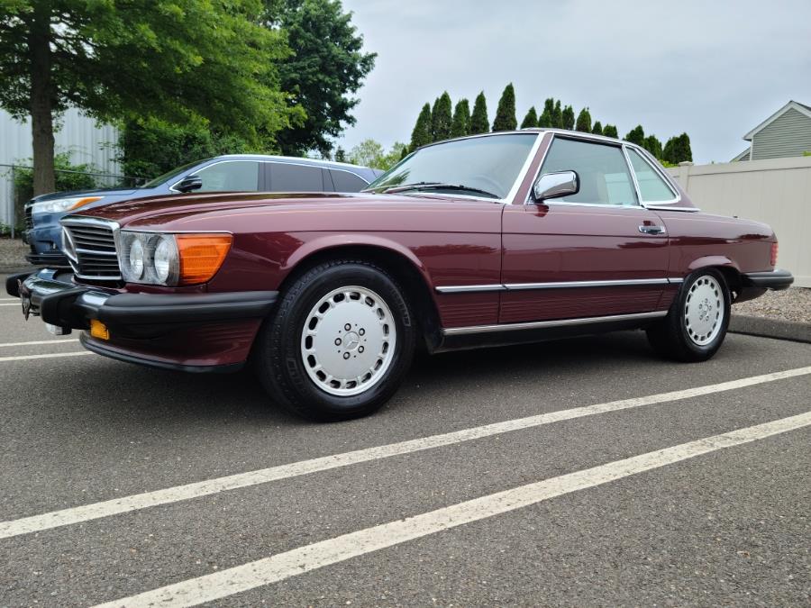 1986 Mercedes-Benz 560 Series 2dr Convertible 560SL, available for sale in Milford, Connecticut | Chip's Auto Sales Inc. Milford, Connecticut 1986 Mercedes-Benz 560 Series 2dr Convertible 560SL, available for sale in Milford, Connecticut | Chip's Auto Sales Inc. Milford, Connecticut