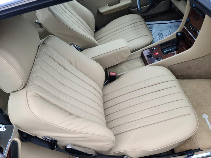 1986 Mercedes-Benz 560 Series 2dr Convertible 560SL, available for sale in Milford, Connecticut | Chip's Auto Sales Inc. Milford, Connecticut 1986 Mercedes-Benz 560 Series 2dr Convertible 560SL, available for sale in Milford, Connecticut | Chip's Auto Sales Inc. Milford, Connecticut
