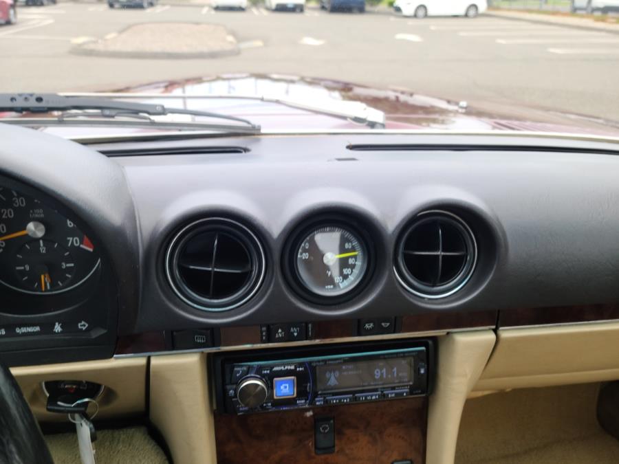 1986 Mercedes-Benz 560 Series 2dr Convertible 560SL, available for sale in Milford, Connecticut | Chip's Auto Sales Inc. Milford, Connecticut 1986 Mercedes-Benz 560 Series 2dr Convertible 560SL, available for sale in Milford, Connecticut | Chip's Auto Sales Inc. Milford, Connecticut
