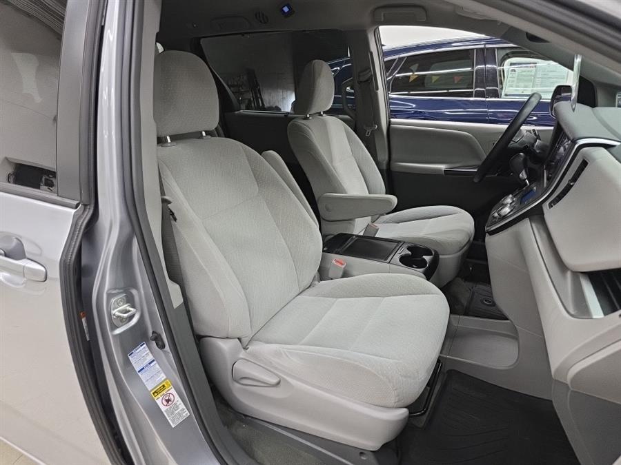 2017 Toyota Sienna LE AWD 7-Passenger (Natl), available for sale in West Haven, Connecticut | Auto Fair Inc.. West Haven, Connecticut 2017 Toyota Sienna LE AWD 7-Passenger (Natl), available for sale in West Haven, Connecticut | Auto Fair Inc.. West Haven, Connecticut
