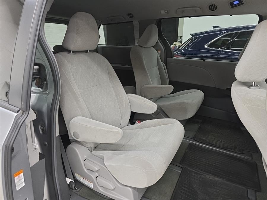 2017 Toyota Sienna LE AWD 7-Passenger (Natl), available for sale in West Haven, Connecticut | Auto Fair Inc.. West Haven, Connecticut 2017 Toyota Sienna LE AWD 7-Passenger (Natl), available for sale in West Haven, Connecticut | Auto Fair Inc.. West Haven, Connecticut