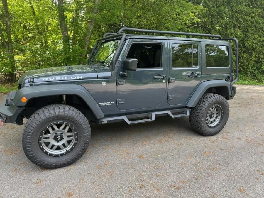 Used 2017 Jeep Wrangler Unlimited in Shelton, Connecticut | Center Motorsports LLC. Shelton, Connecticut