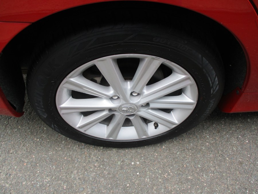 2012 Toyota Camry XLE, available for sale in Meriden, Connecticut | Cos Central Auto. Meriden, Connecticut 2012 Toyota Camry XLE, available for sale in Meriden, Connecticut | Cos Central Auto. Meriden, Connecticut