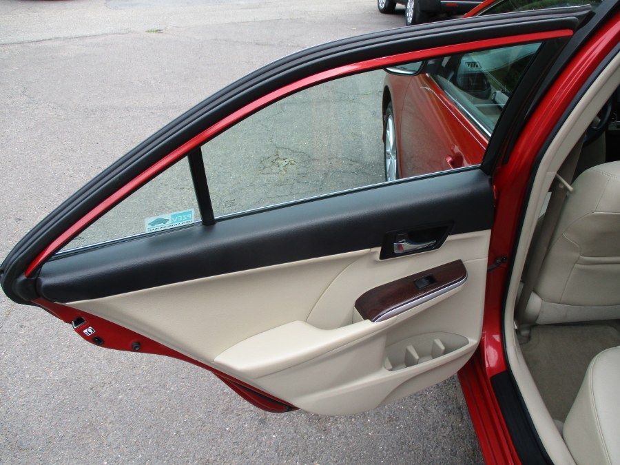 2012 Toyota Camry XLE, available for sale in Meriden, Connecticut | Cos Central Auto. Meriden, Connecticut 2012 Toyota Camry XLE, available for sale in Meriden, Connecticut | Cos Central Auto. Meriden, Connecticut