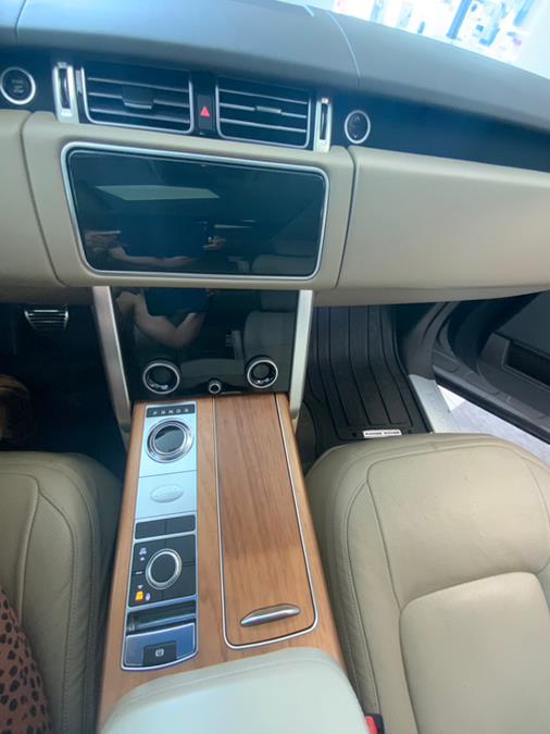 2021 Land Rover Range Rover P525 HSE HSE Westminster Edition photo 17