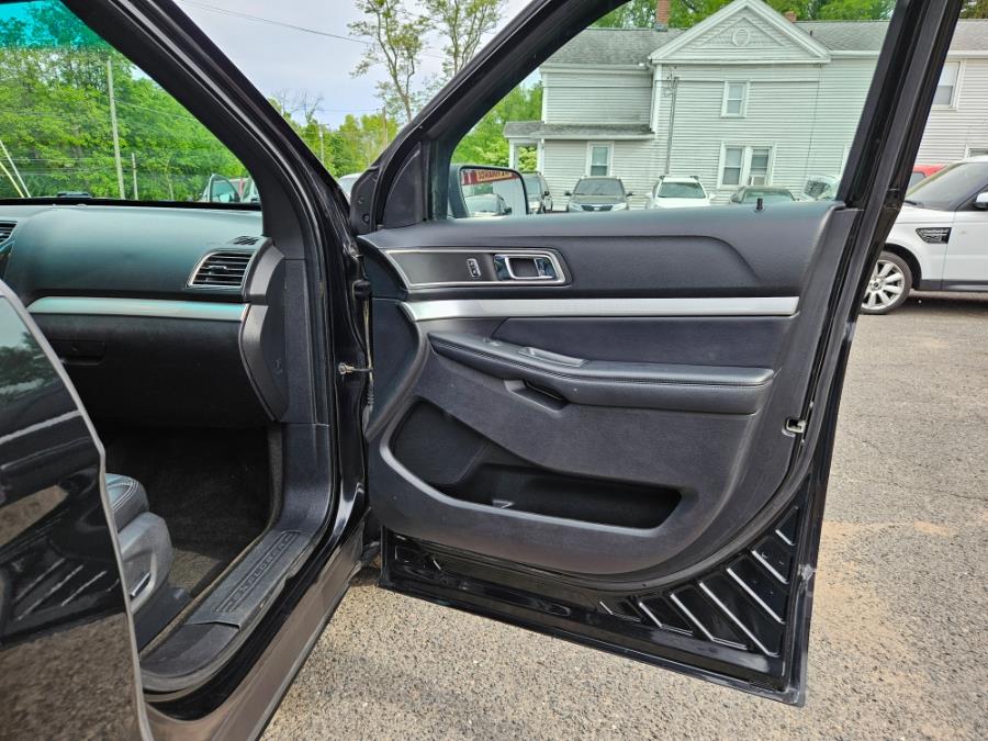 2016 Ford Explorer 4WD 4dr XLT Leather interior, available for sale in East Windsor, Connecticut | Toro Auto. East Windsor, Connecticut 2016 Ford Explorer 4WD 4dr XLT Leather interior, available for sale in East Windsor, Connecticut | Toro Auto. East Windsor, Connecticut