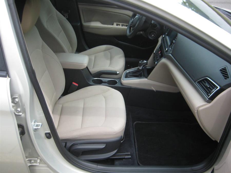 2017 Hyundai Elantra SE 4dr Sedan 6A (US), available for sale in Massapequa, New York | Rite Choice Auto Inc.. Massapequa, New York 2017 Hyundai Elantra SE 4dr Sedan 6A (US), available for sale in Massapequa, New York | Rite Choice Auto Inc.. Massapequa, New York