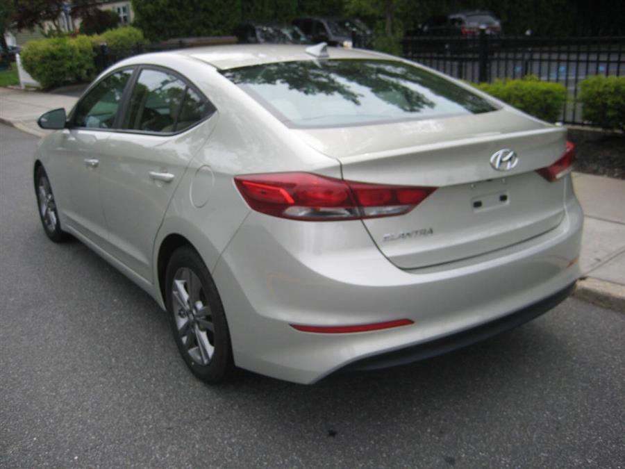 2017 Hyundai Elantra SE 4dr Sedan 6A (US), available for sale in Massapequa, New York | Rite Choice Auto Inc.. Massapequa, New York 2017 Hyundai Elantra SE 4dr Sedan 6A (US), available for sale in Massapequa, New York | Rite Choice Auto Inc.. Massapequa, New York