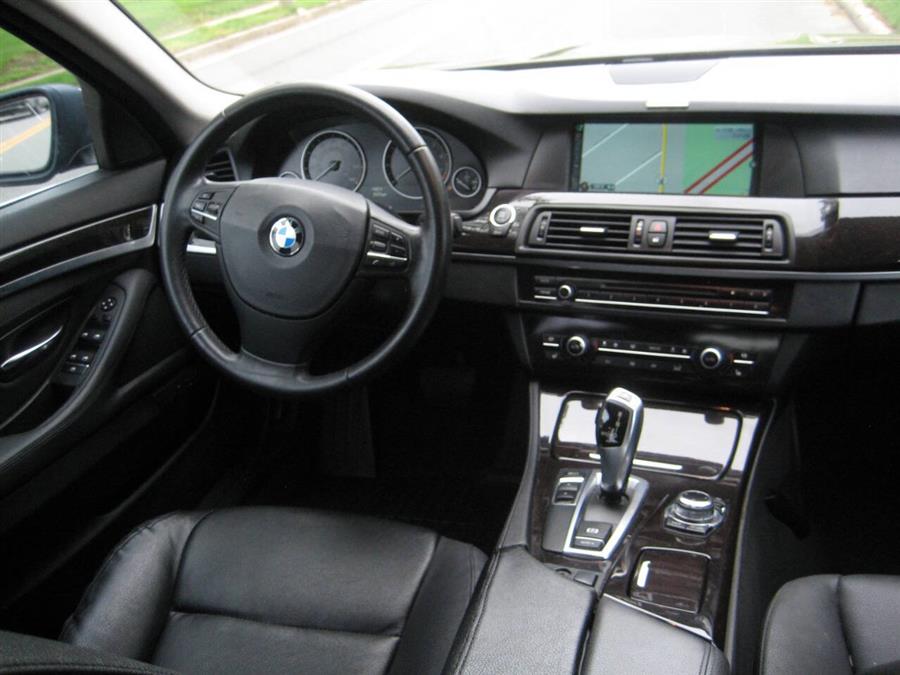 2013 BMW 5 Series 528i 4dr Sedan, available for sale in Massapequa, New York | Rite Choice Auto Inc.. Massapequa, New York 2013 BMW 5 Series 528i 4dr Sedan, available for sale in Massapequa, New York | Rite Choice Auto Inc.. Massapequa, New York