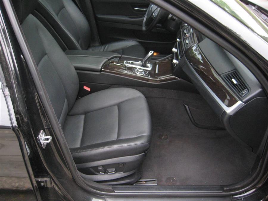2013 BMW 5 Series 528i 4dr Sedan, available for sale in Massapequa, New York | Rite Choice Auto Inc.. Massapequa, New York 2013 BMW 5 Series 528i 4dr Sedan, available for sale in Massapequa, New York | Rite Choice Auto Inc.. Massapequa, New York