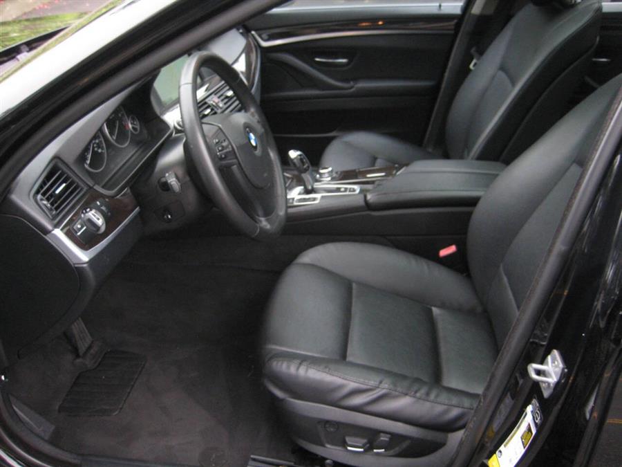 2013 BMW 5 Series 528i 4dr Sedan, available for sale in Massapequa, New York | Rite Choice Auto Inc.. Massapequa, New York 2013 BMW 5 Series 528i 4dr Sedan, available for sale in Massapequa, New York | Rite Choice Auto Inc.. Massapequa, New York