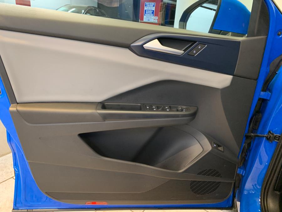 2022 Volkswagen Taos SE 4MOTION, available for sale in Lodi, New Jersey | European Auto Expo. Lodi, New Jersey 2022 Volkswagen Taos SE 4MOTION, available for sale in Lodi, New Jersey | European Auto Expo. Lodi, New Jersey