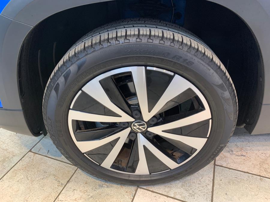 2022 Volkswagen Taos SE 4MOTION, available for sale in Lodi, New Jersey | European Auto Expo. Lodi, New Jersey 2022 Volkswagen Taos SE 4MOTION, available for sale in Lodi, New Jersey | European Auto Expo. Lodi, New Jersey